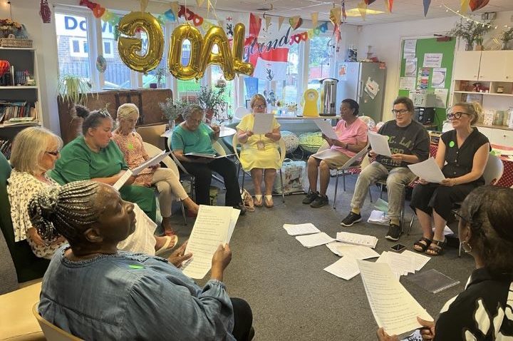 Choir in a circle singing